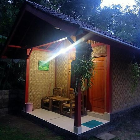 Tereng Wilis Jungle Inn Tetebatu Ngoại thất bức ảnh