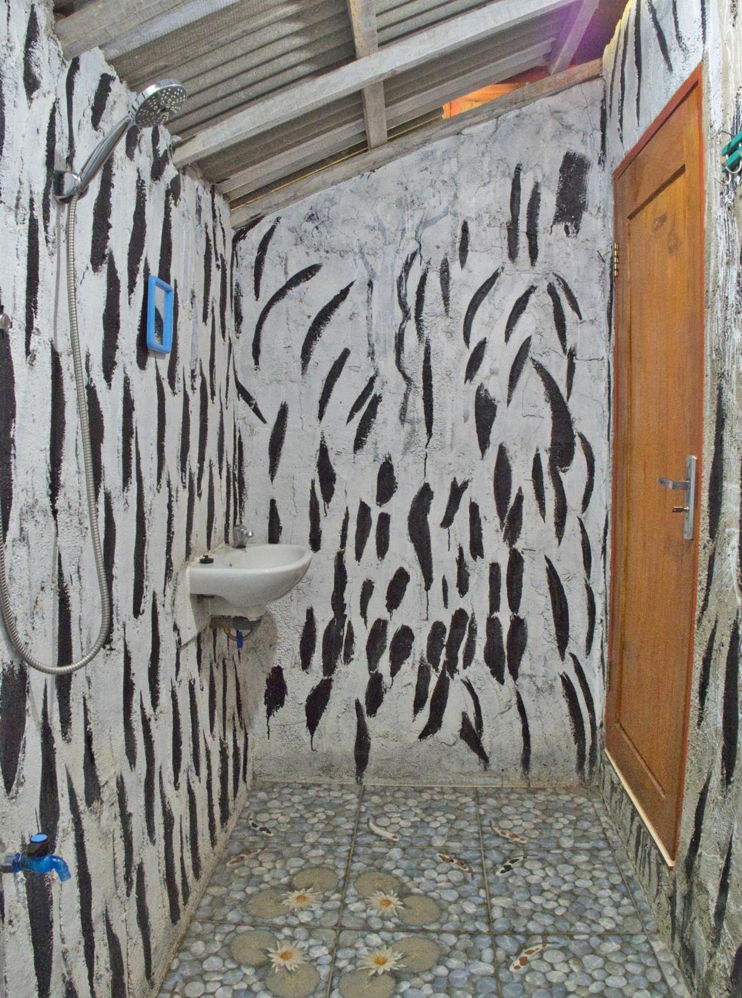 Tereng Wilis Jungle Inn Tetebatu Ngoại thất bức ảnh