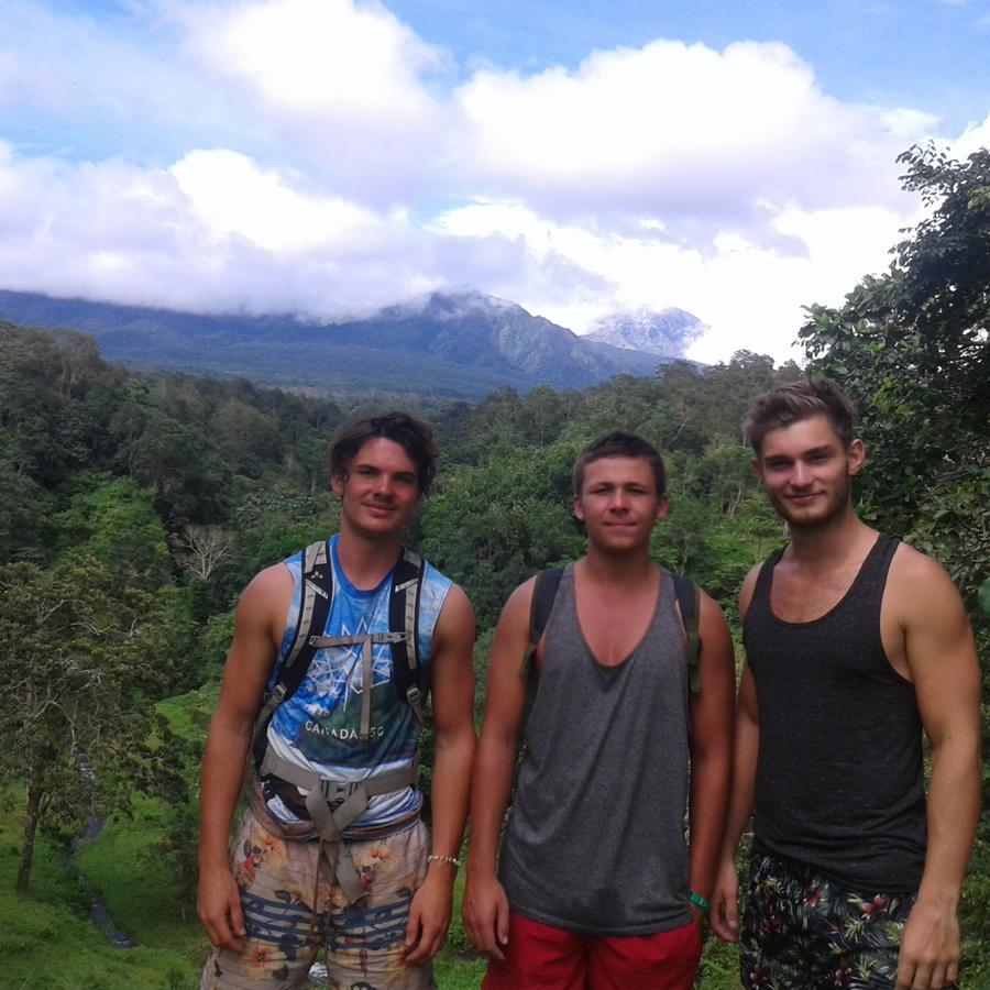 Tereng Wilis Jungle Inn Tetebatu Ngoại thất bức ảnh