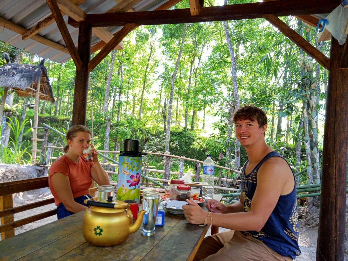 Tereng Wilis Jungle Inn Tetebatu Ngoại thất bức ảnh